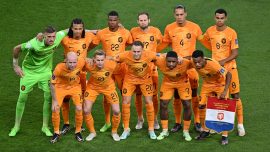 Hollanda son 16 için Katar ile karşılaşacak